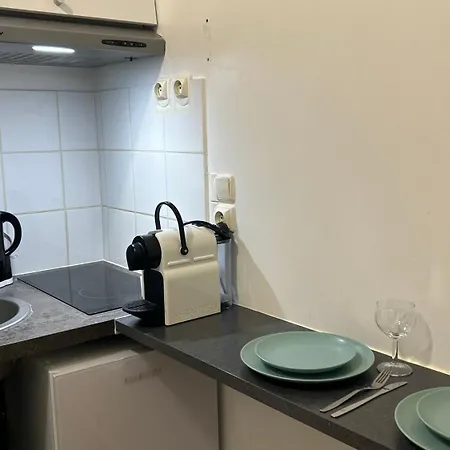 Apartment Cozy In 15eme